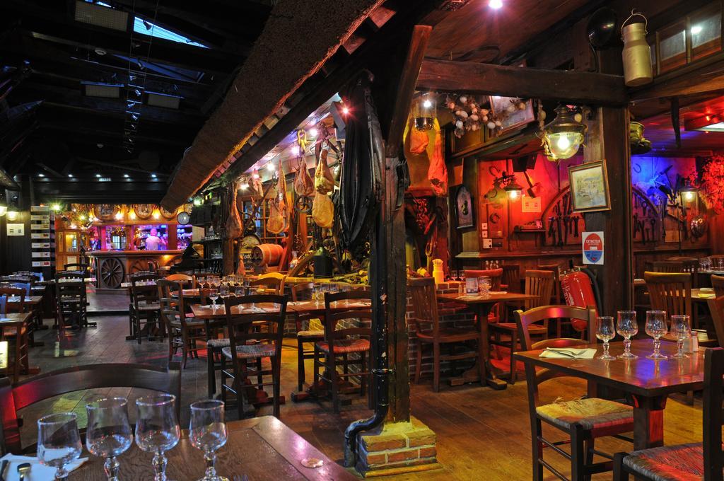 Luxury Entirely Next To The Eiffel Tower - Hotel